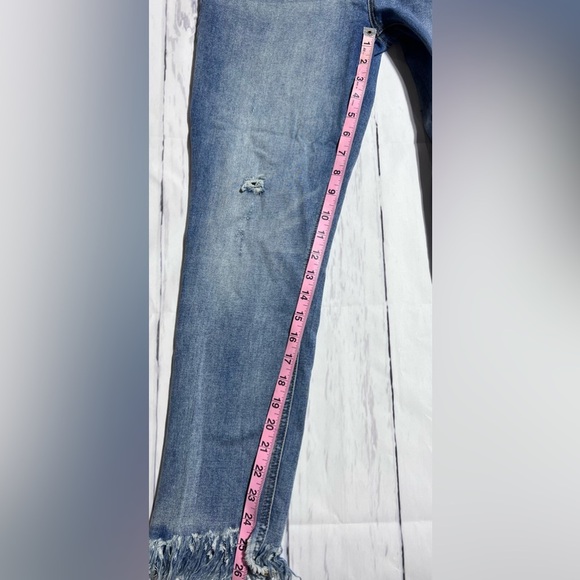 ❤️Host Pick❤️ Free People Great Heights Frayed Jeans - Picture 3 of 8